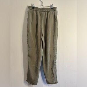 Zara Army Green Slack Cropped Pants, Size S